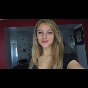 Meet your Posher, Mikayla